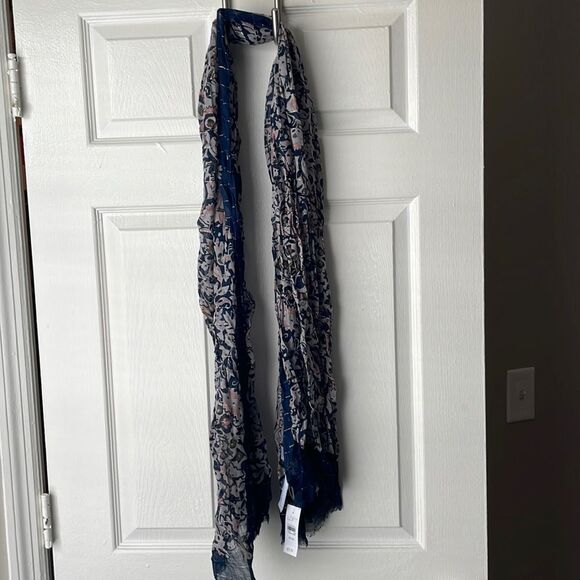 Loft Patterned Scarf - NWT - Picture 1 of 3